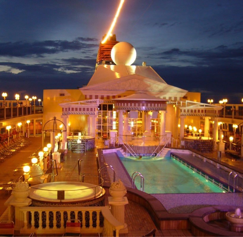 The lighting on a cruise which is appealing the guests